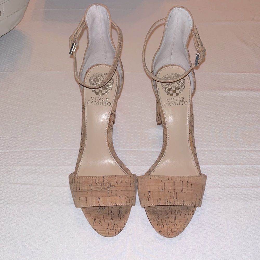 New Vince Camuto Cork Block Heels size 7